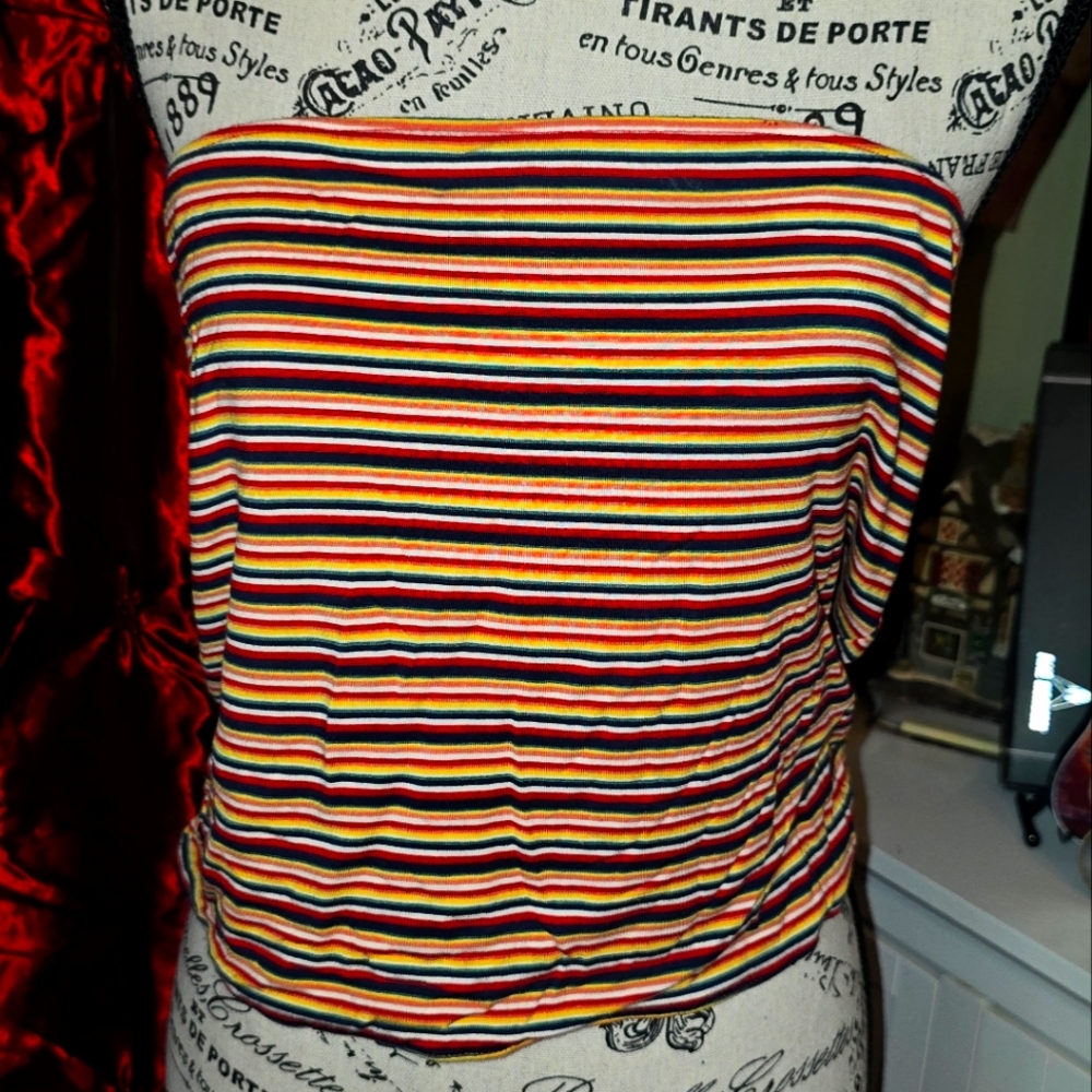 American Eagle Red Sleeveless Top